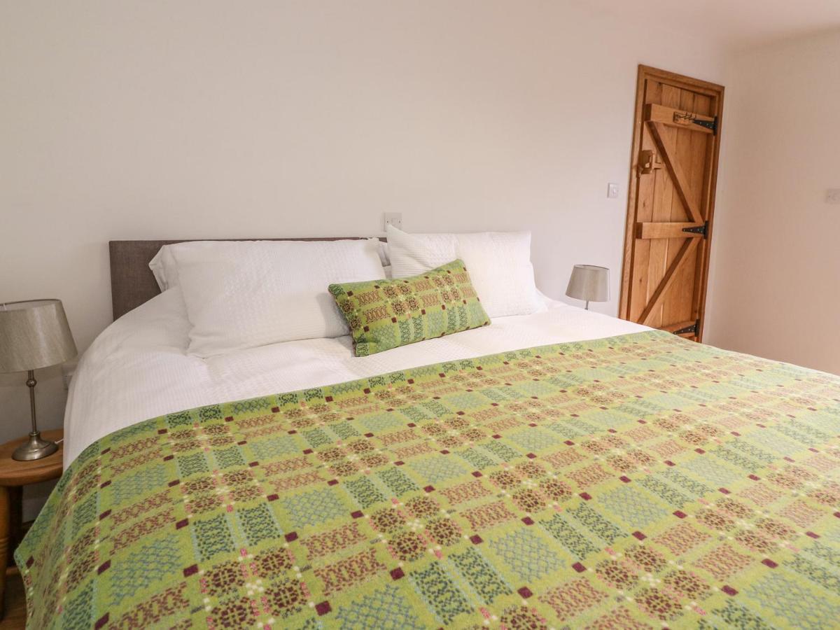 Bwthyn Lan Villa Boncath Екстериор снимка